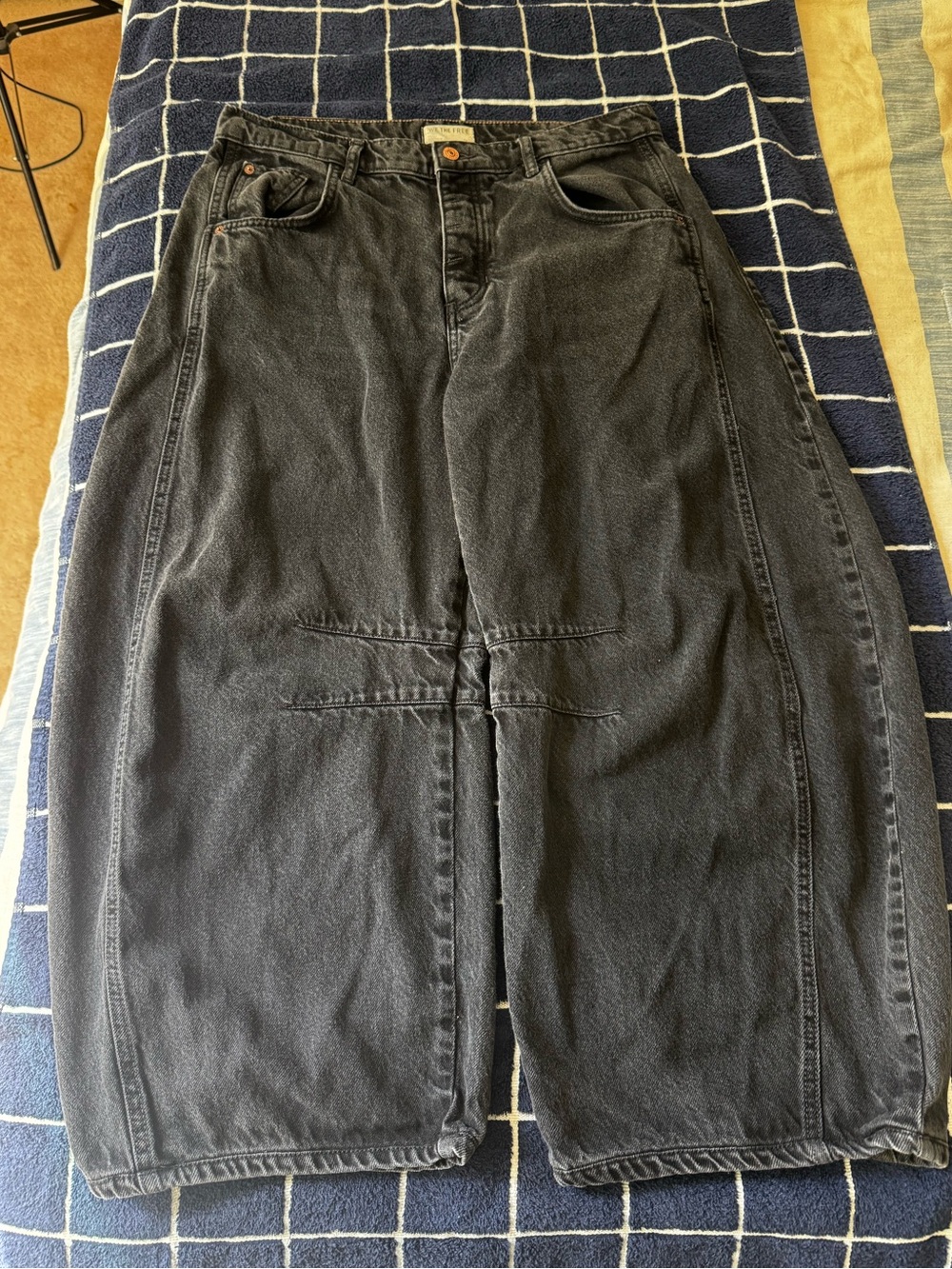 Free People We The Free Black Barrel jeans size 29